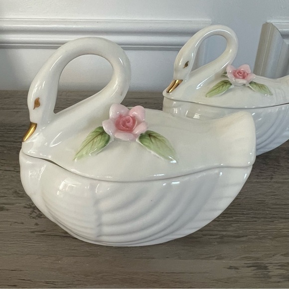Hankook Korea Swan Bone China Porcelain Trinket Box Jewelry Box - Picture 1 of 14